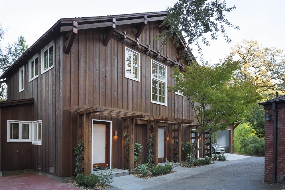 Exterior 1000px.jpg