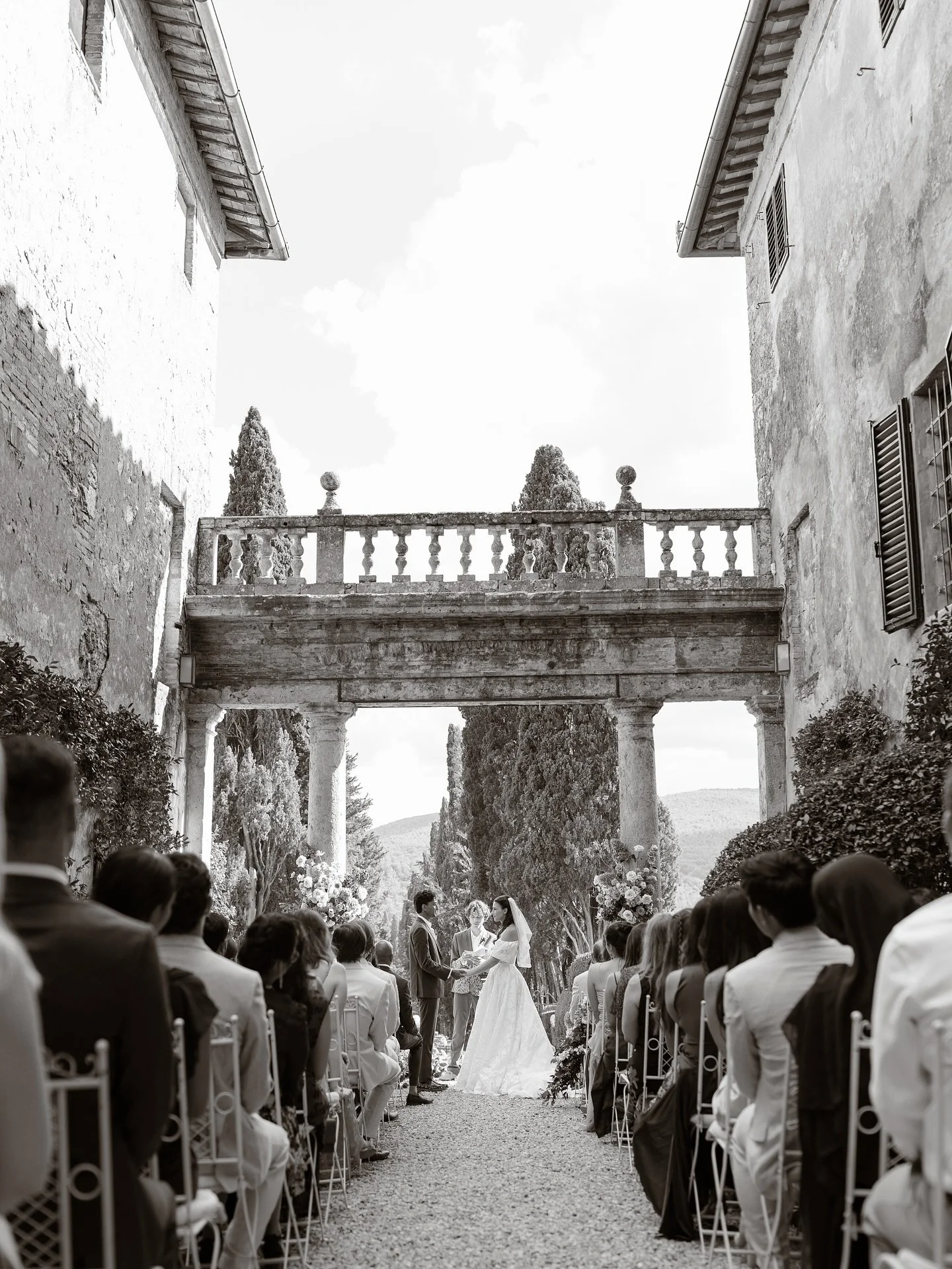 Recently updated the blog to include some weddings from last summer, including Ashton and Nayan&rsquo;s beautiful day at a villa in Tuscany. 🤍

Photography: @saraholiviaphoto
Videography: @markbrownfilms
Venue: @borgostomennano
Planner: @primaveradr