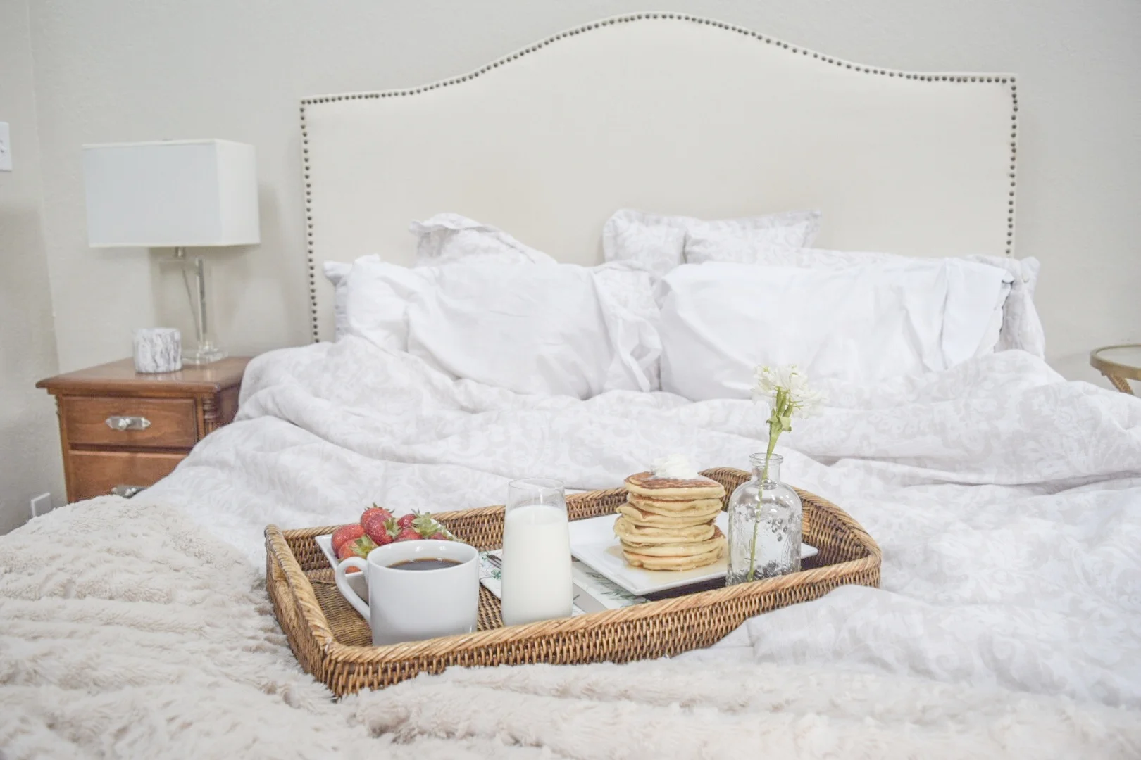 How To Impress With Breakfast In Bed