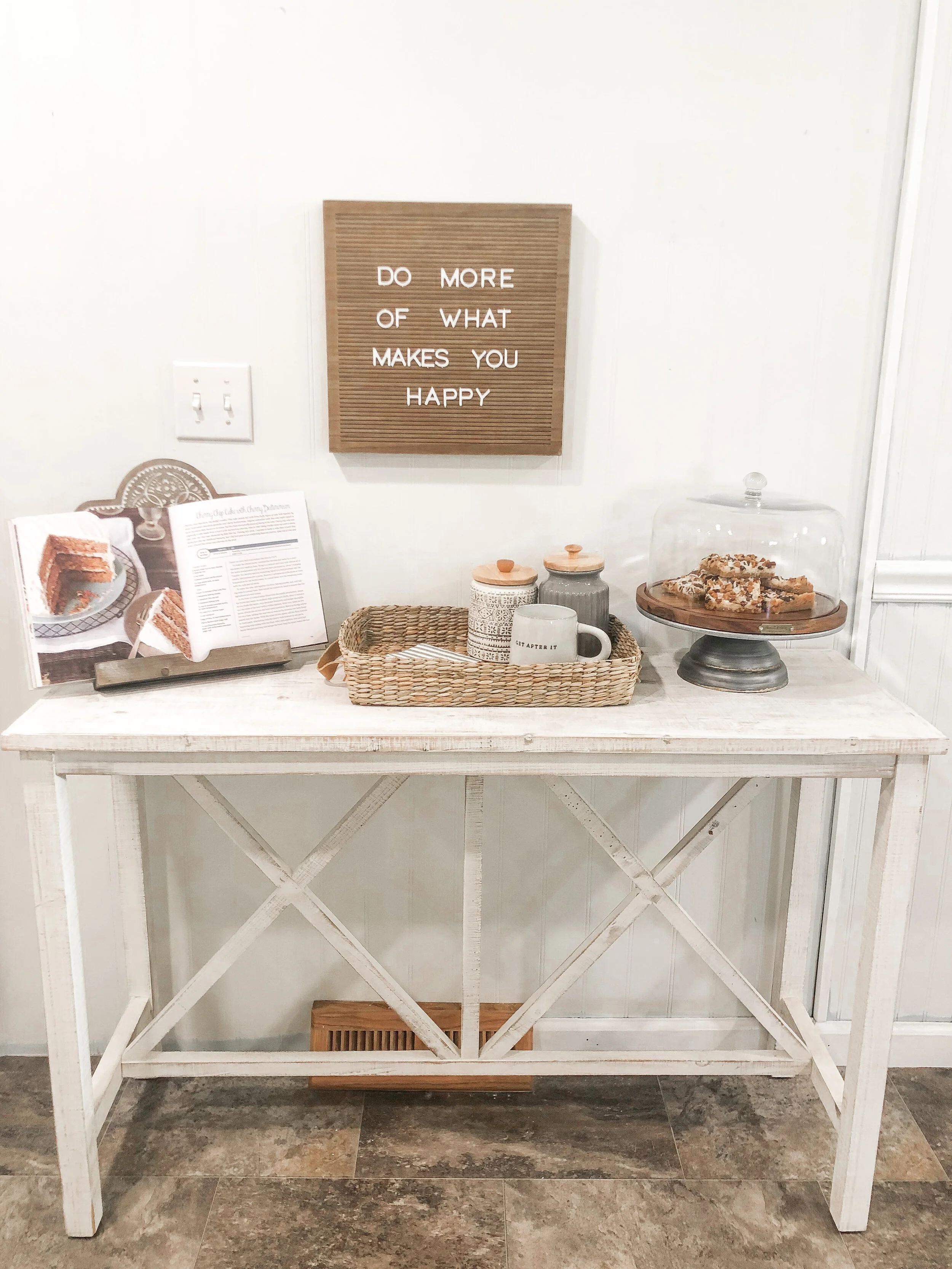 Styled Farmhouse Kitchen Console Table
