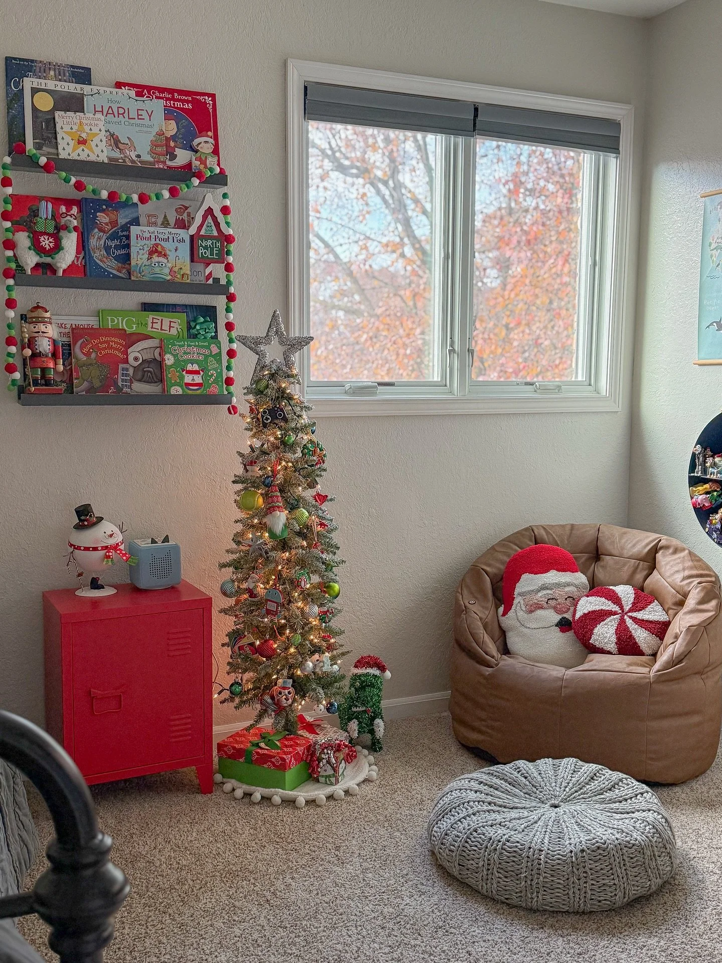 All 3 of the kiddos trees are put up! Which one is your favorite? 🤩 I can&rsquo;t choose! 🎄