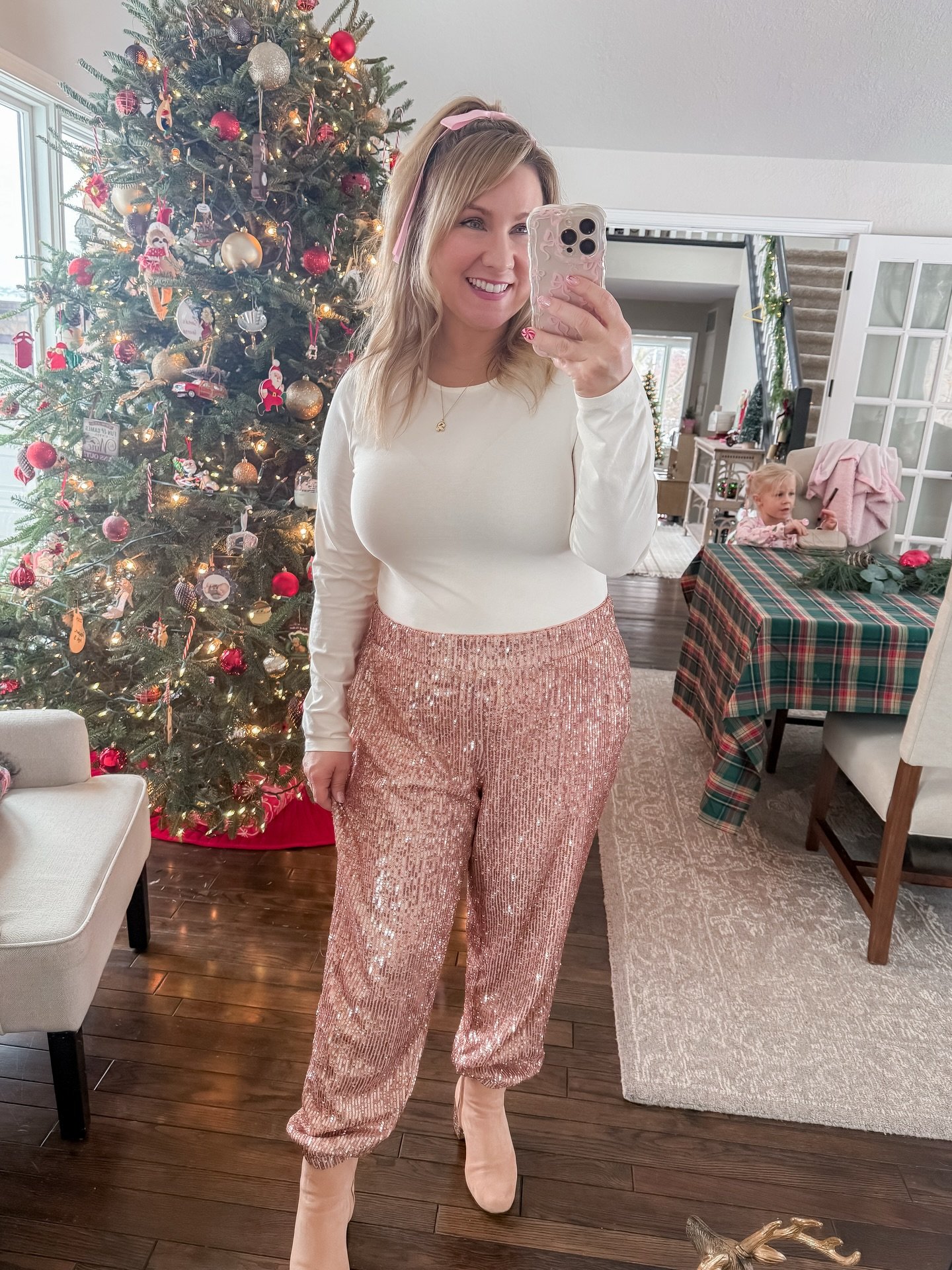 Feeling festive in these fits! 🎄🩷 Which one is your favorite? 🤩 #homebyhiliary