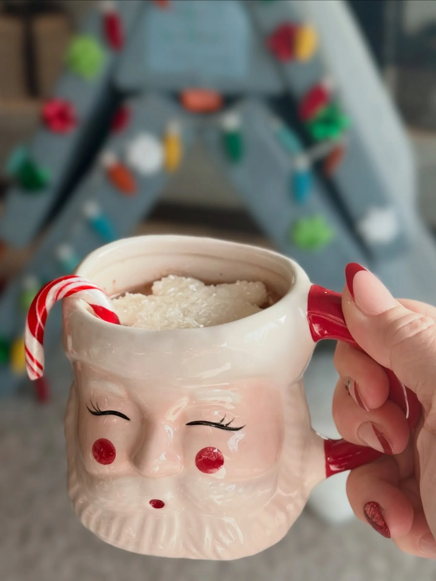 Our final Elf On The Shelf setup. It&rsquo;s always bittersweet when the elves head back to the North Pole! ❤️