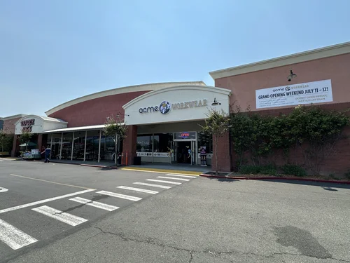 171 N McDowell Blvd
