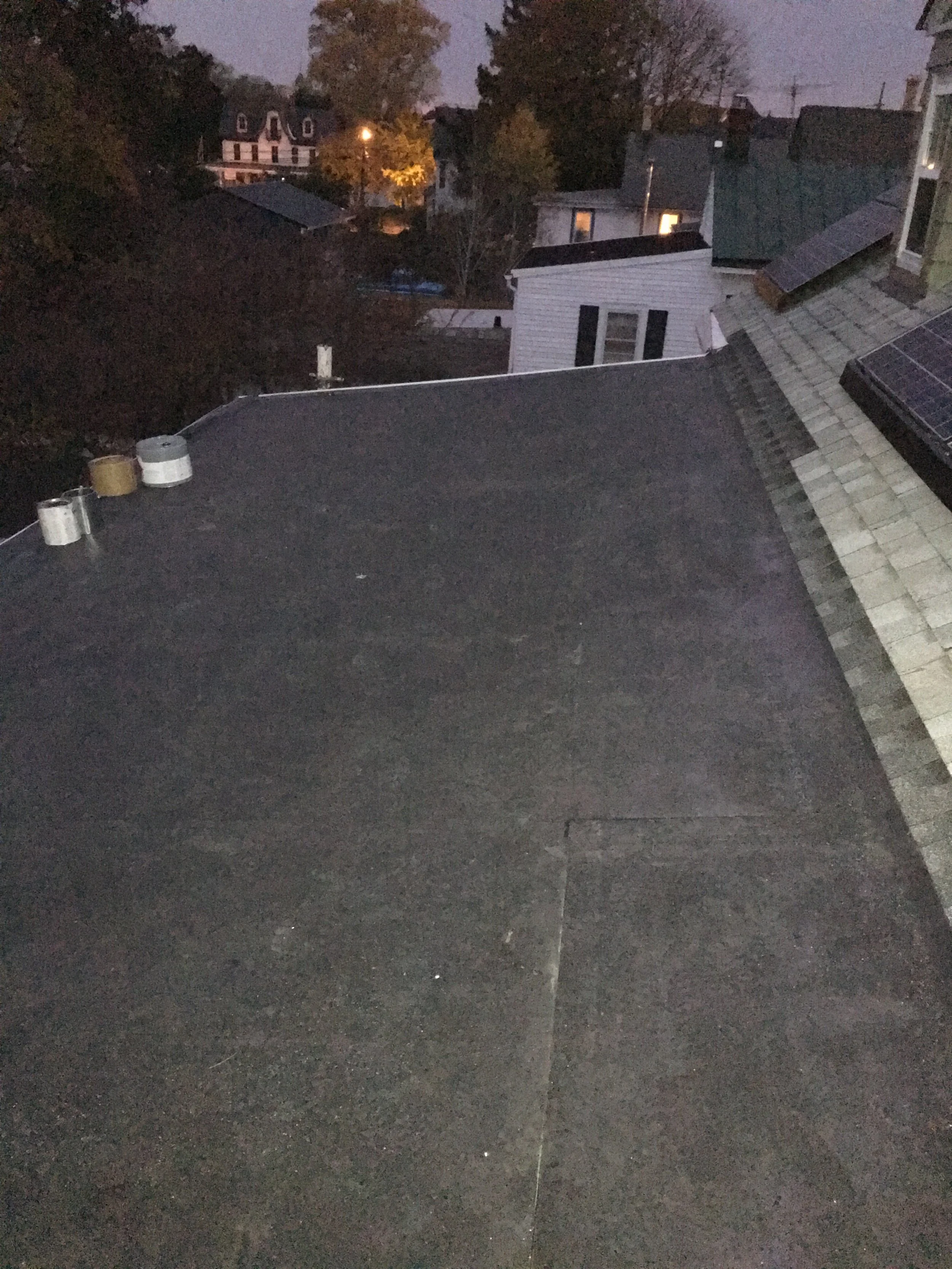 Flat roof construction