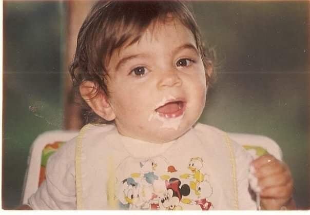 It's my birthday today, and I haven't had any cake yet, so I'm throwing it back to my first birthday when I originally discovered cake (and, more specifically, frosting). Y'all should know I still look the same whenever I eat cake as an adult. 😂🧁⁣
