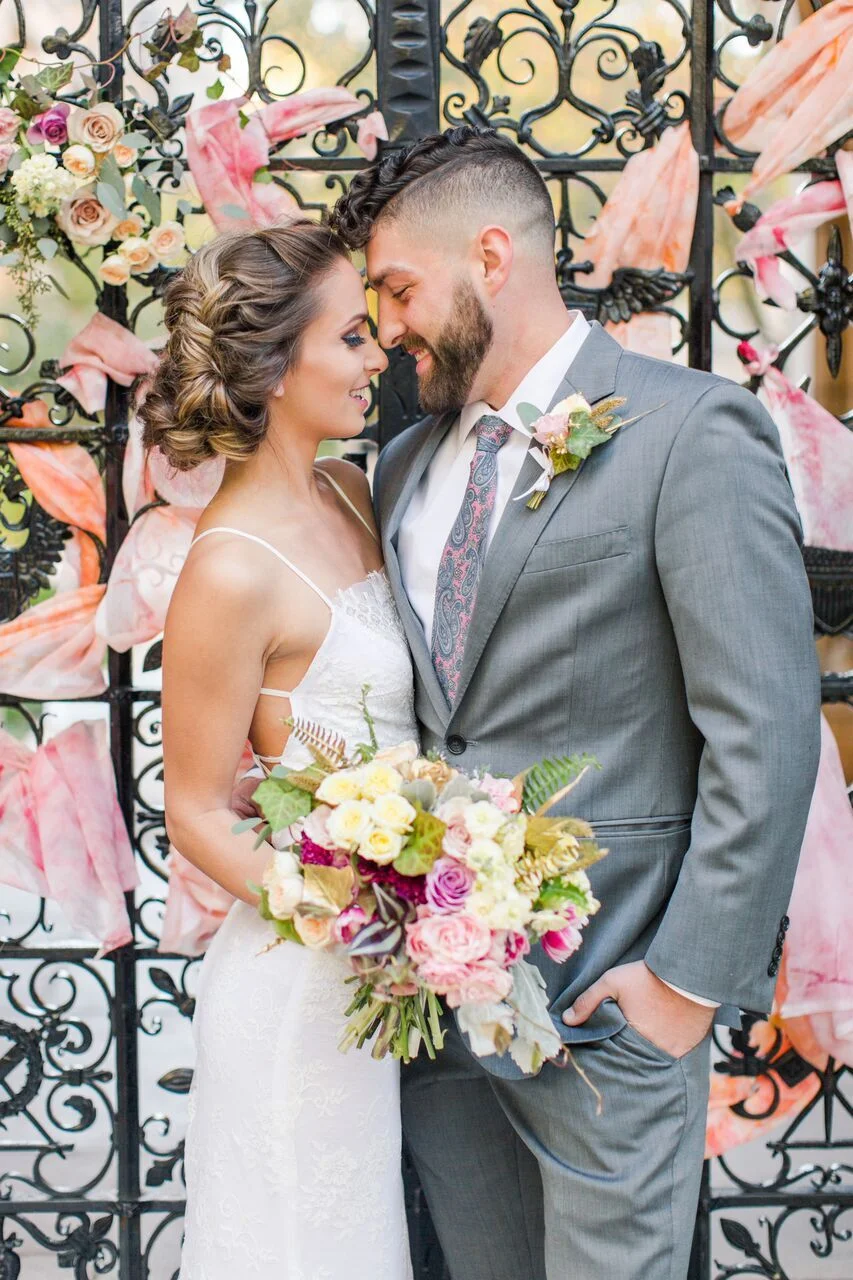 :Photographer: Shaina Lee Photo @shainaleephoto Wedding Planner: @pearl_weddings Flowers: @fizzandfleurs Artist @studiostrata Cake: @cakeloreco Model: @_leeeshhha