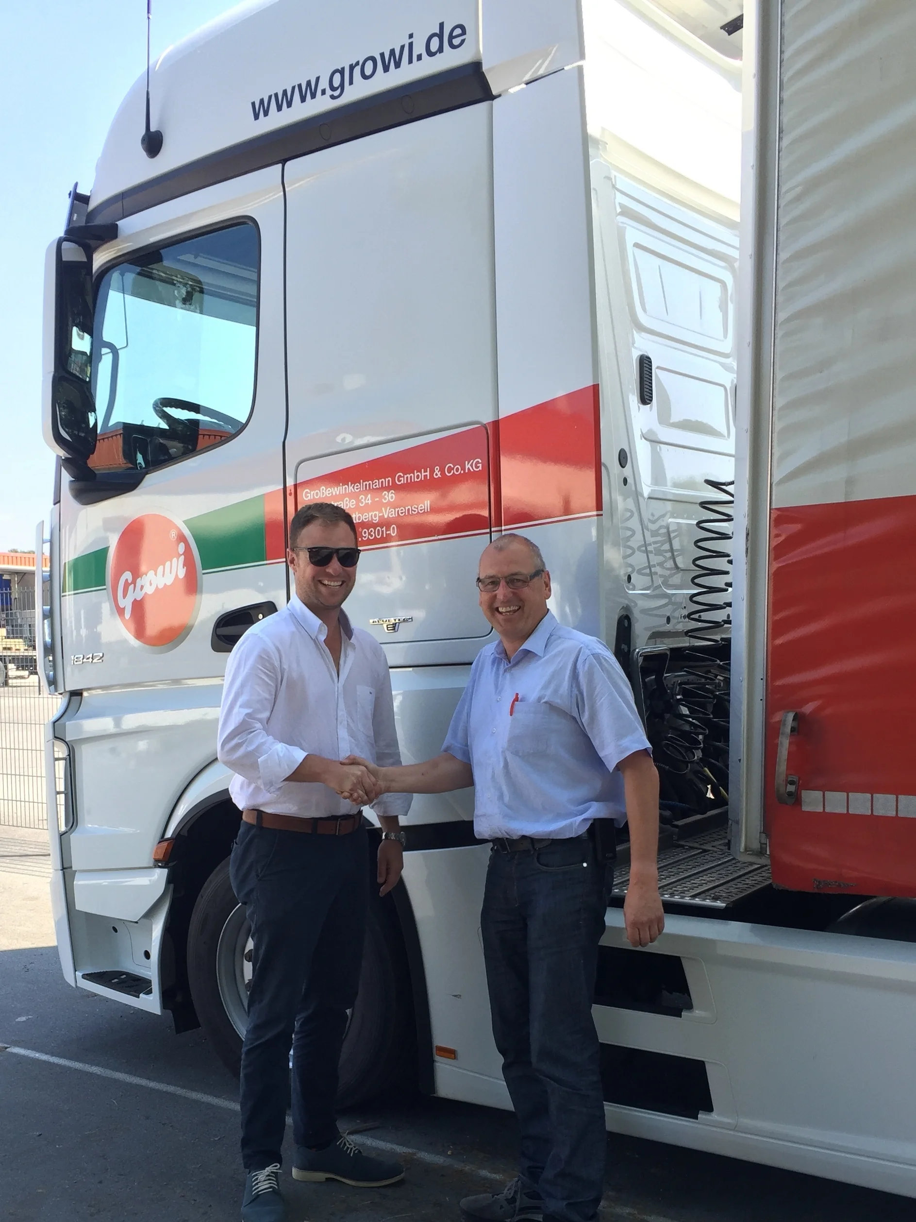 Brett Davey with Lothar Bänisch of G roßewinkelmann