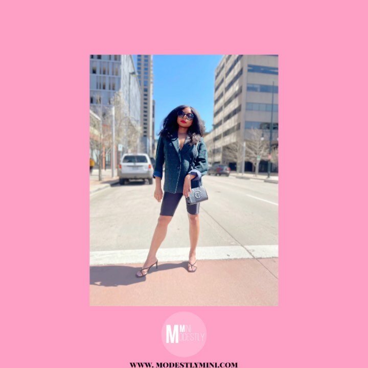There's no such thing as Plaid publicity 😏 #mmtrends 
.
.
Make sure you grab your copy the of the Spring/Summer&rsquo; 21 MMTrends Report for MORE of the hottest trends this Spring/Summer! LINK @ BIO 🌟
.
.
#MMTrends #MODESTLYMINI #Explore #Fashion 