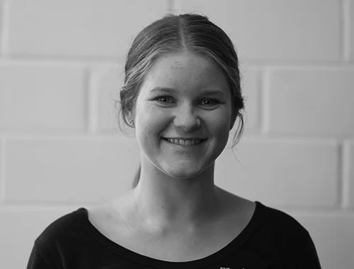 Lauren_head bw.jpg