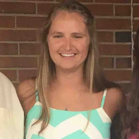 Nicole E.jpg