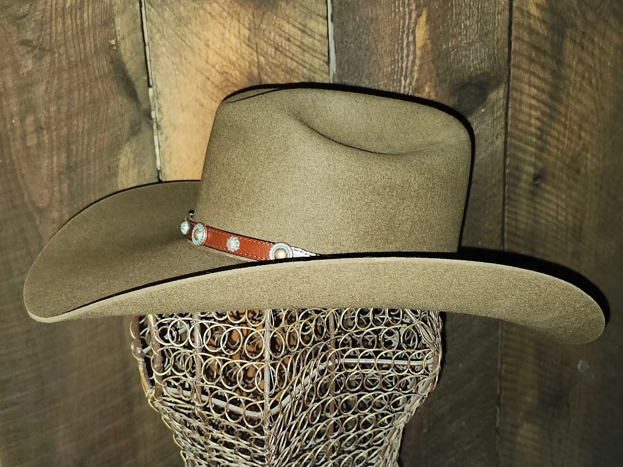 Sloped Cattleman