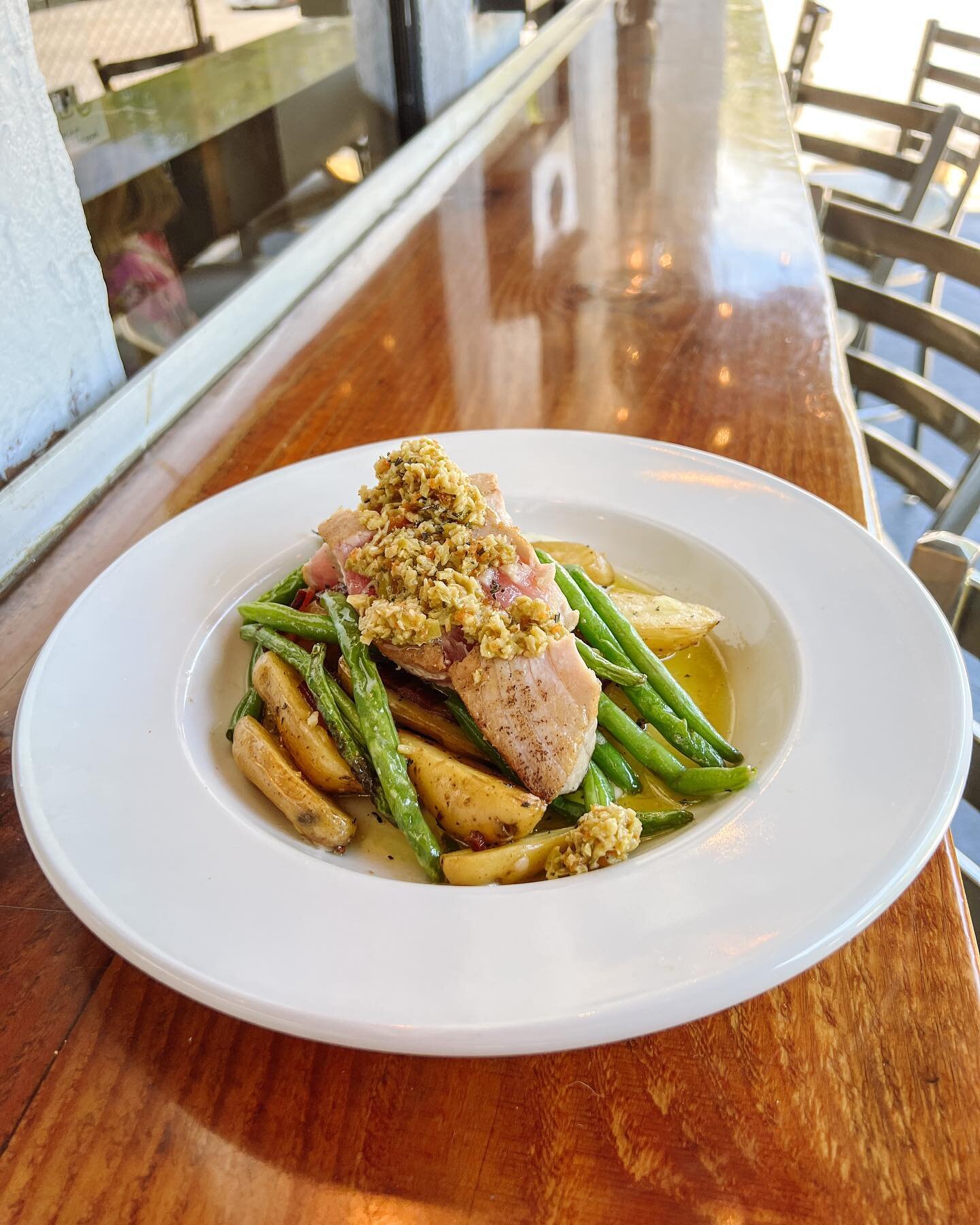 🎉 Daily Special 🎉

PAN SEARED TUNA STEAK
with bacon &amp; herb fingerling potatoes, saut&eacute;ed green beans, olive tapenade and lemon aioli.

#whiskgourmet #miamifoodies #miamirestaurant #yummyfoods  #dailyspecials  #pansearedtuna #olivetapenade