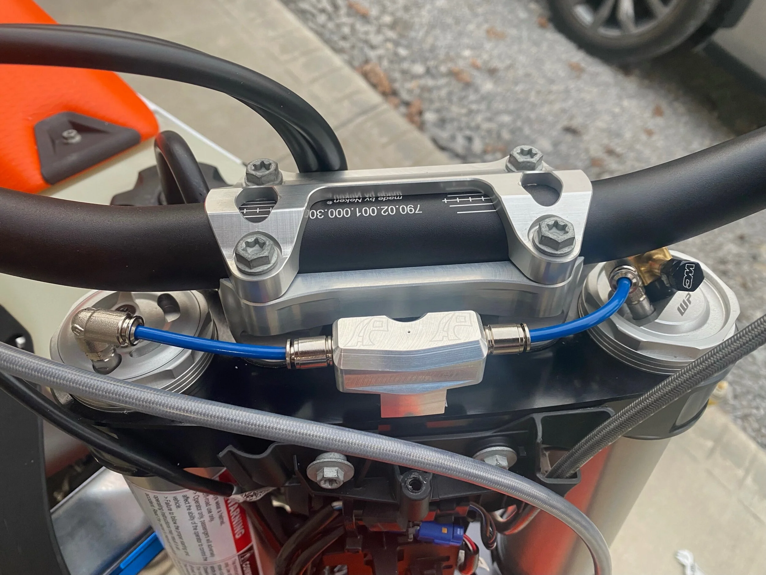 EA9E2A85-C19B-44FD-93C7-E07A8B32907A