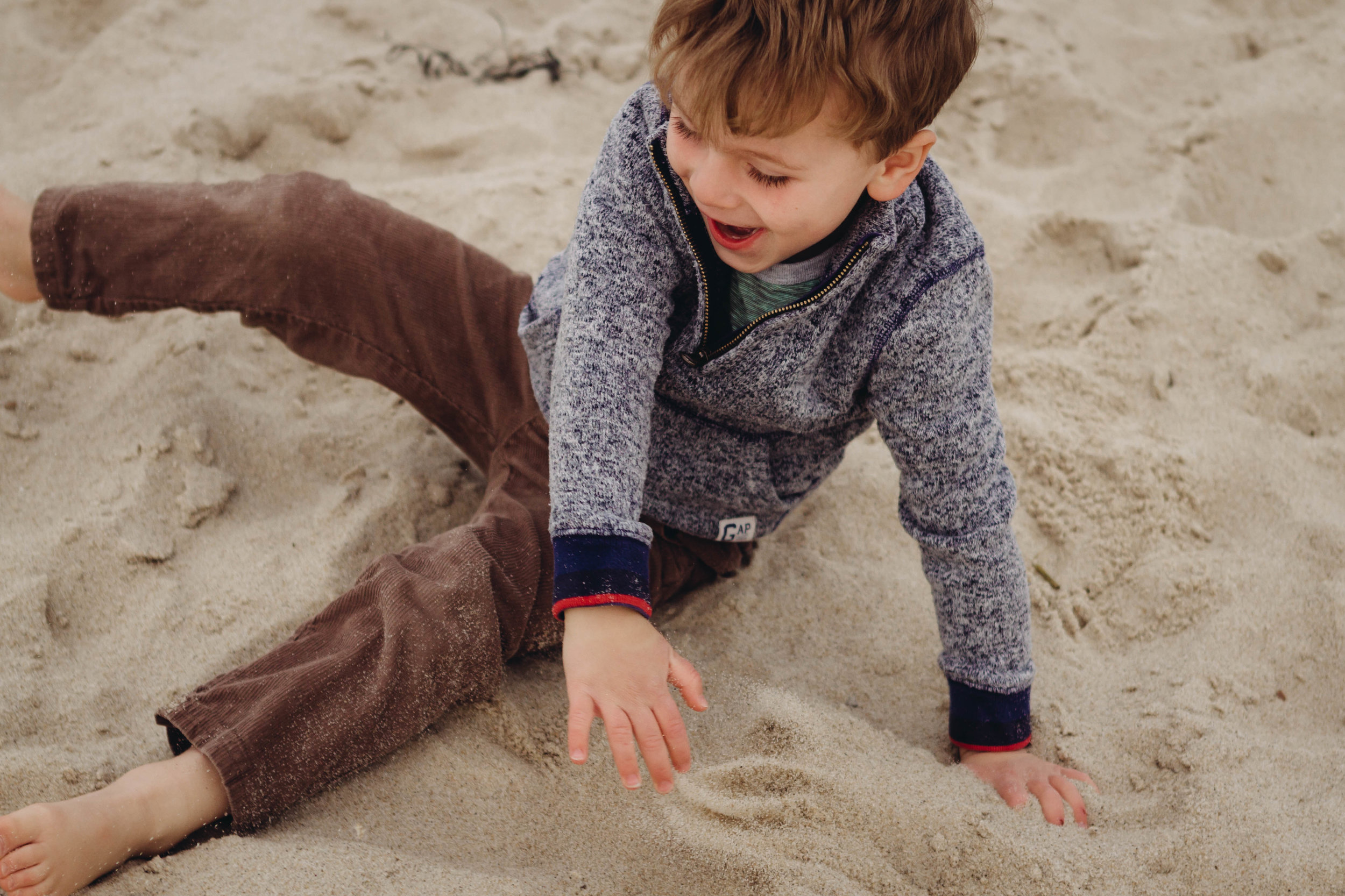 nauset beach laughter - laura barr photography