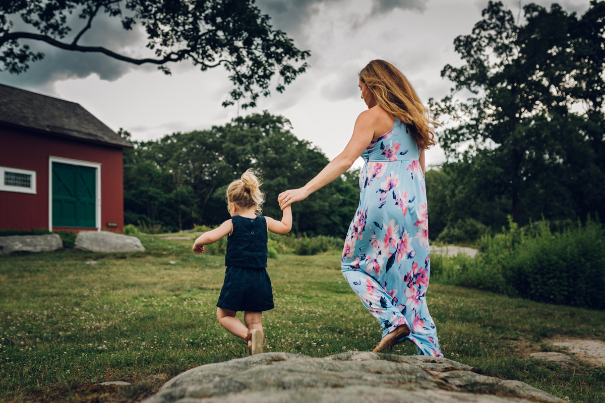 mom and daughter weir farm by laura barr photography