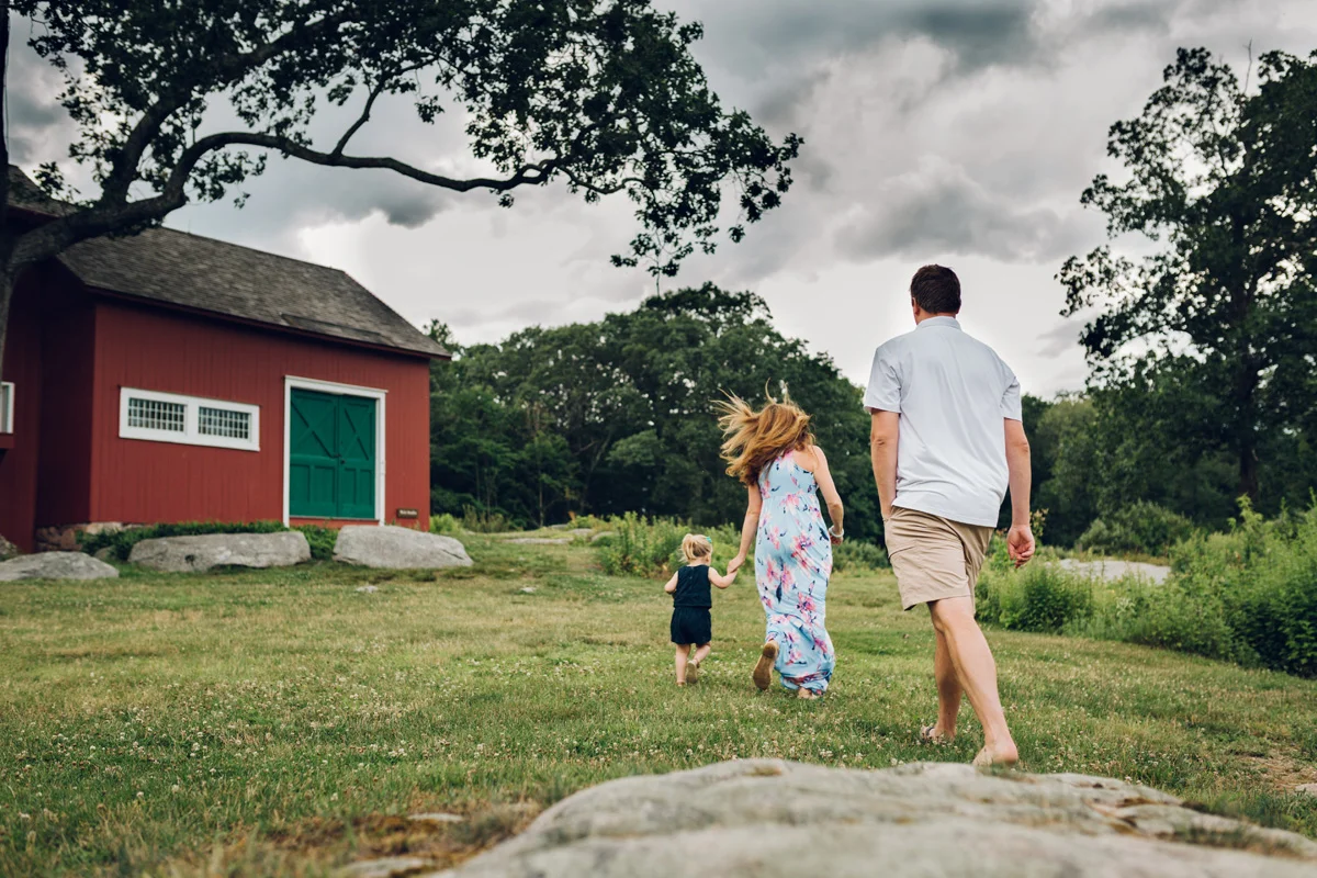 weir farm family lifestyle session by laura barr photography