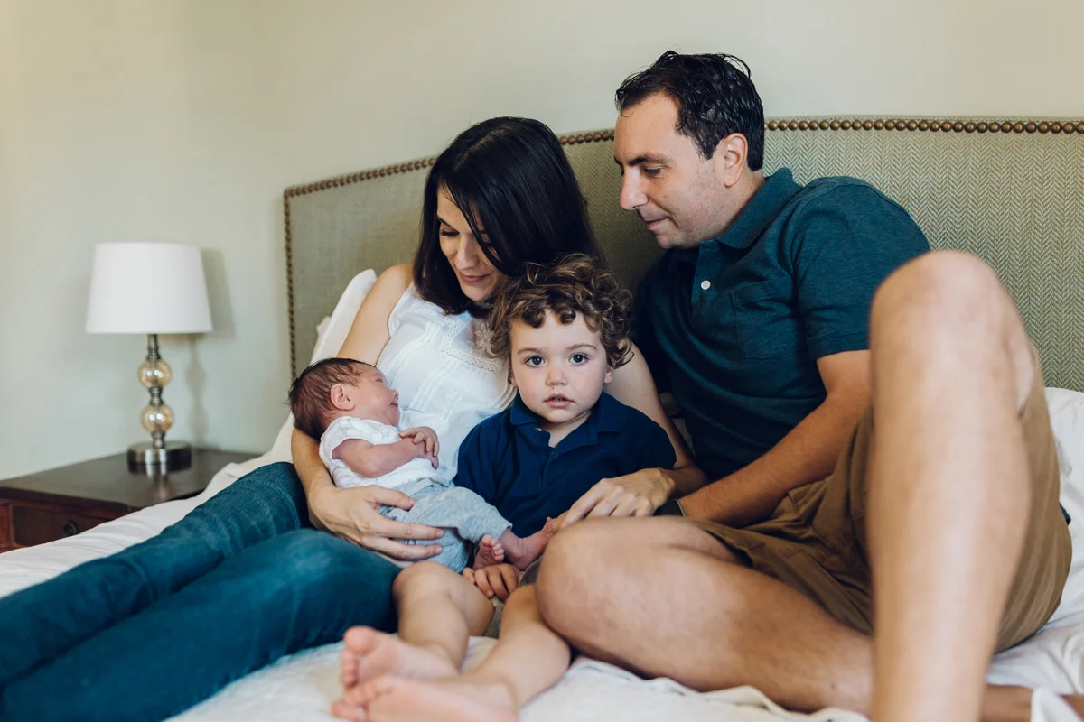 family of four by laura barr photography