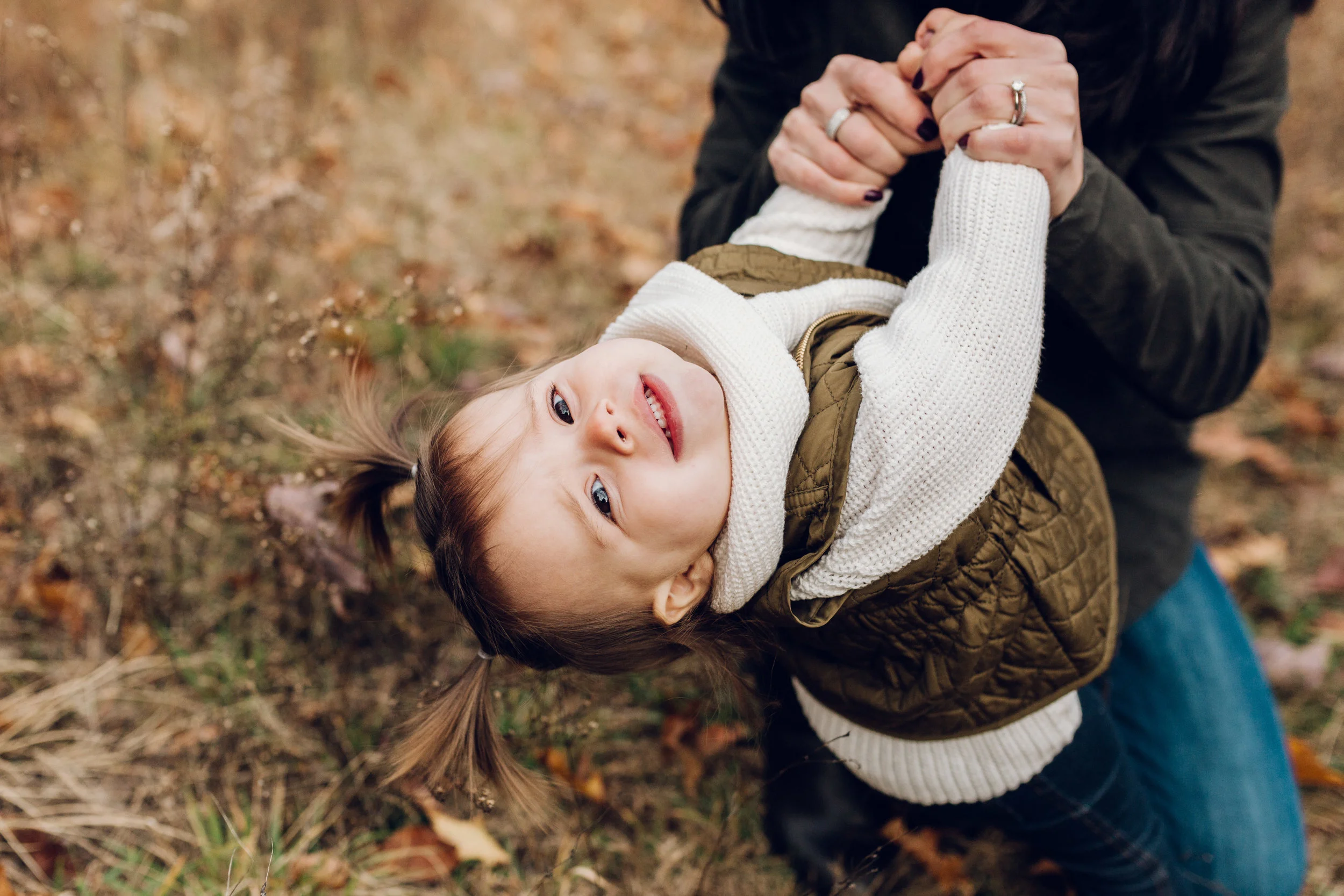 a late fall woodsy session |  fairfield county family photographer