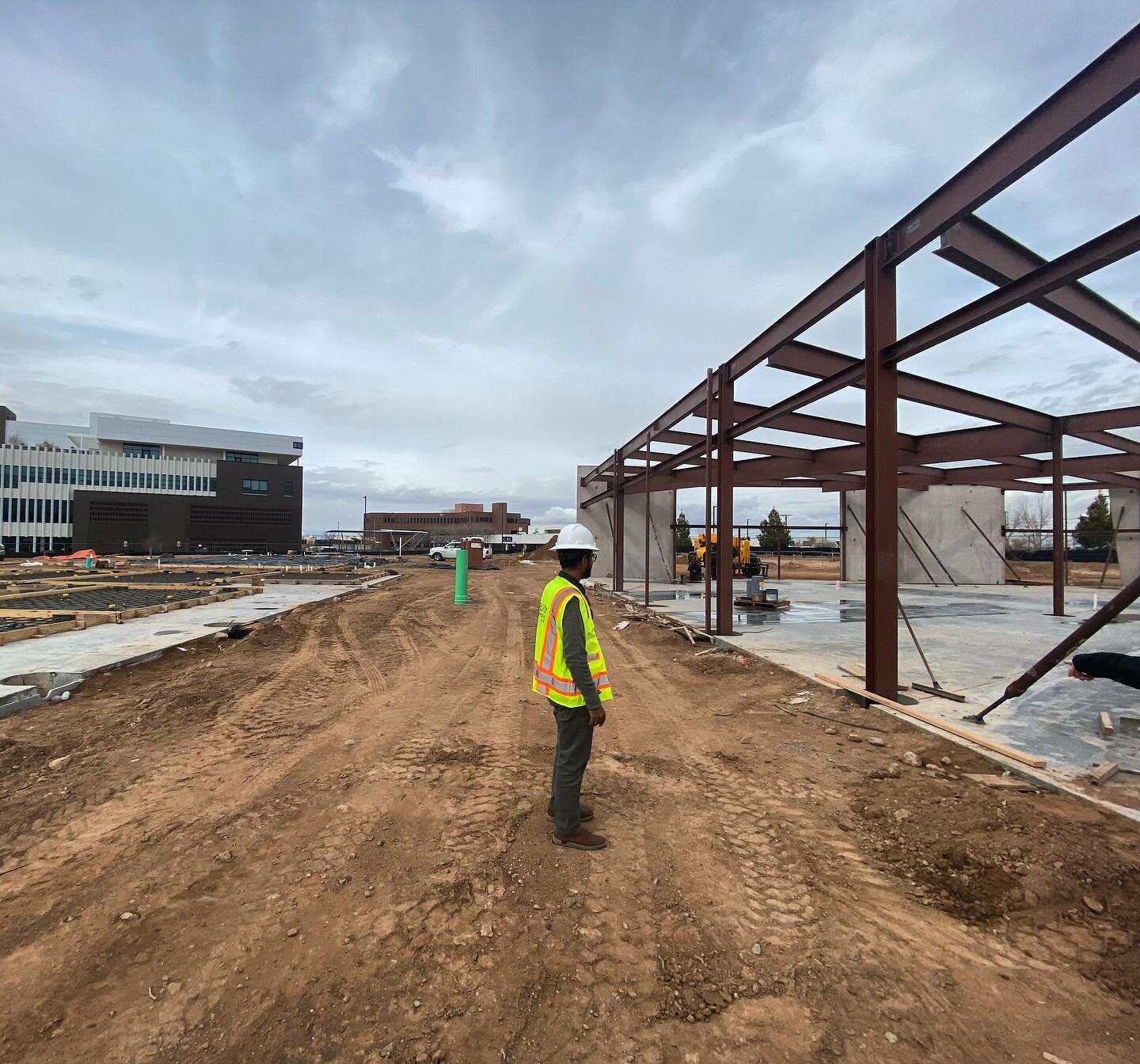 Site visit to the CNM Skilled Trades facility in Albuquerque, NM. This project will showcase systems and materials - helping the students dissect the inner workings of the building and apply that understanding to their prospective fields. Scheduled t