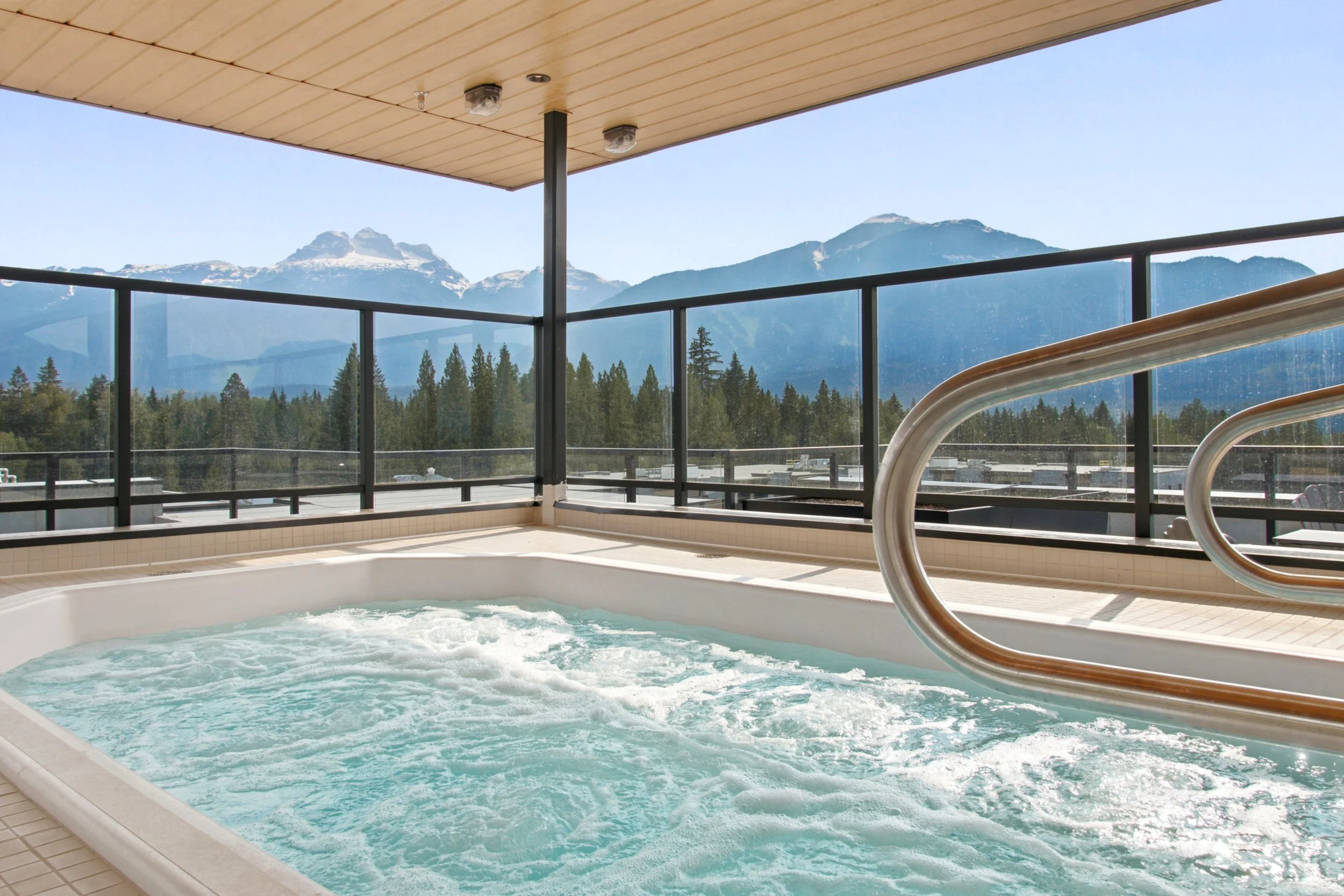 Hot tub - building 3 (2).jpg