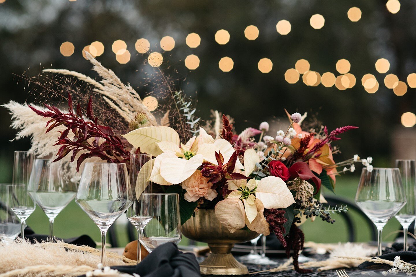 You have the vision.  We have the space. ⁠
#experienceparkvictorian⁠
⁠
Styling + Coordination: @thebeccaandco 
Photography: @carmensalazarphoto⁣⠀⁠
Venue: @parkvictorian⁣⠀⁠
Florals: @farmerhands⁣⠀⁠
Hair + Makeup: @christireynoldsbeauty⁣⠀⁠
Bridal Bouti