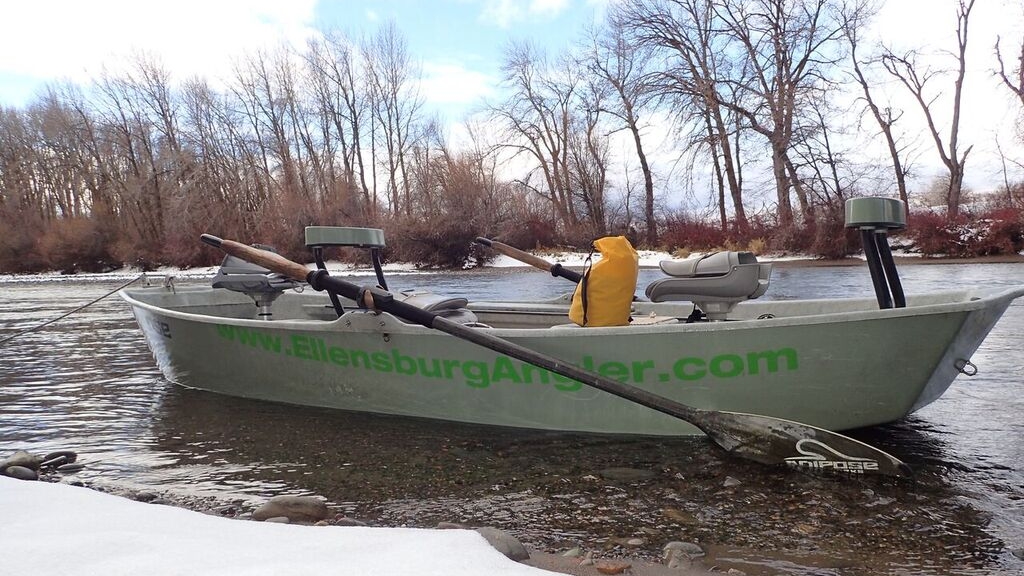 Ellensburg Angler drift boat on Yakima River