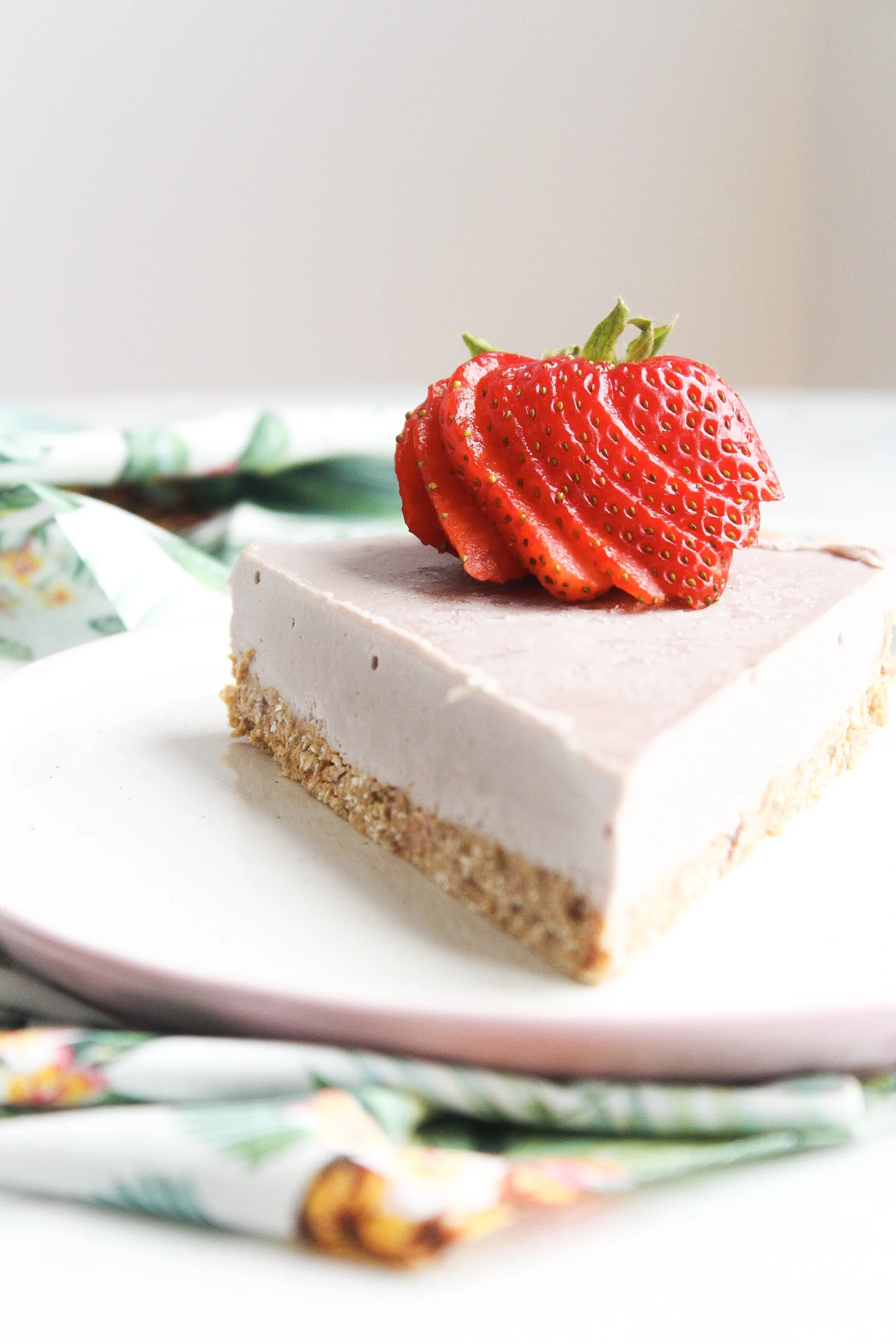 summer.strawberry.cheescake.jpg