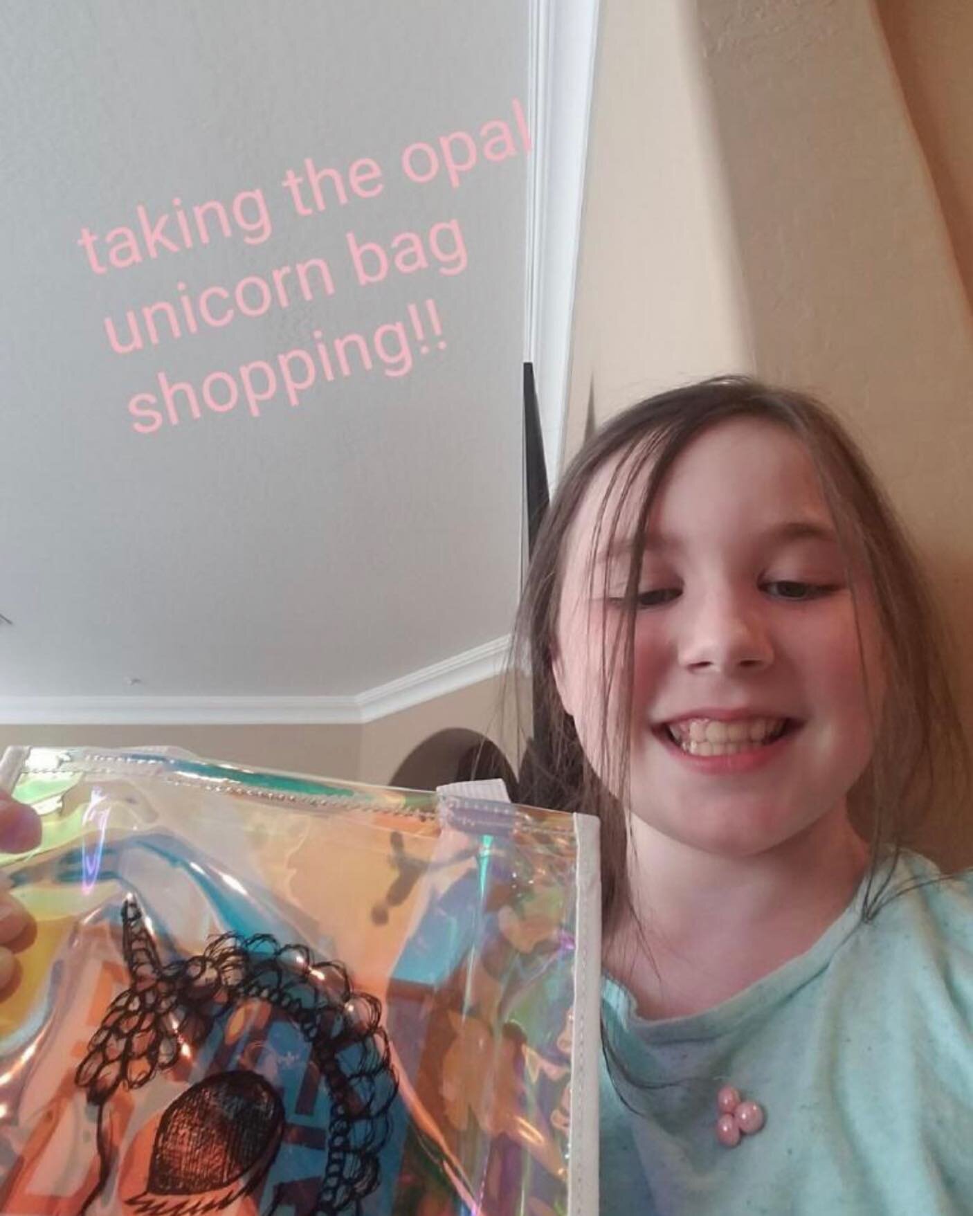 The cutest unicorna ever having a blast with #opalunicorntotes because when ur a unicorn...why not ?
Thank you to the lovely artist and poet @k_mc 🦄⛅️🌈👏💕