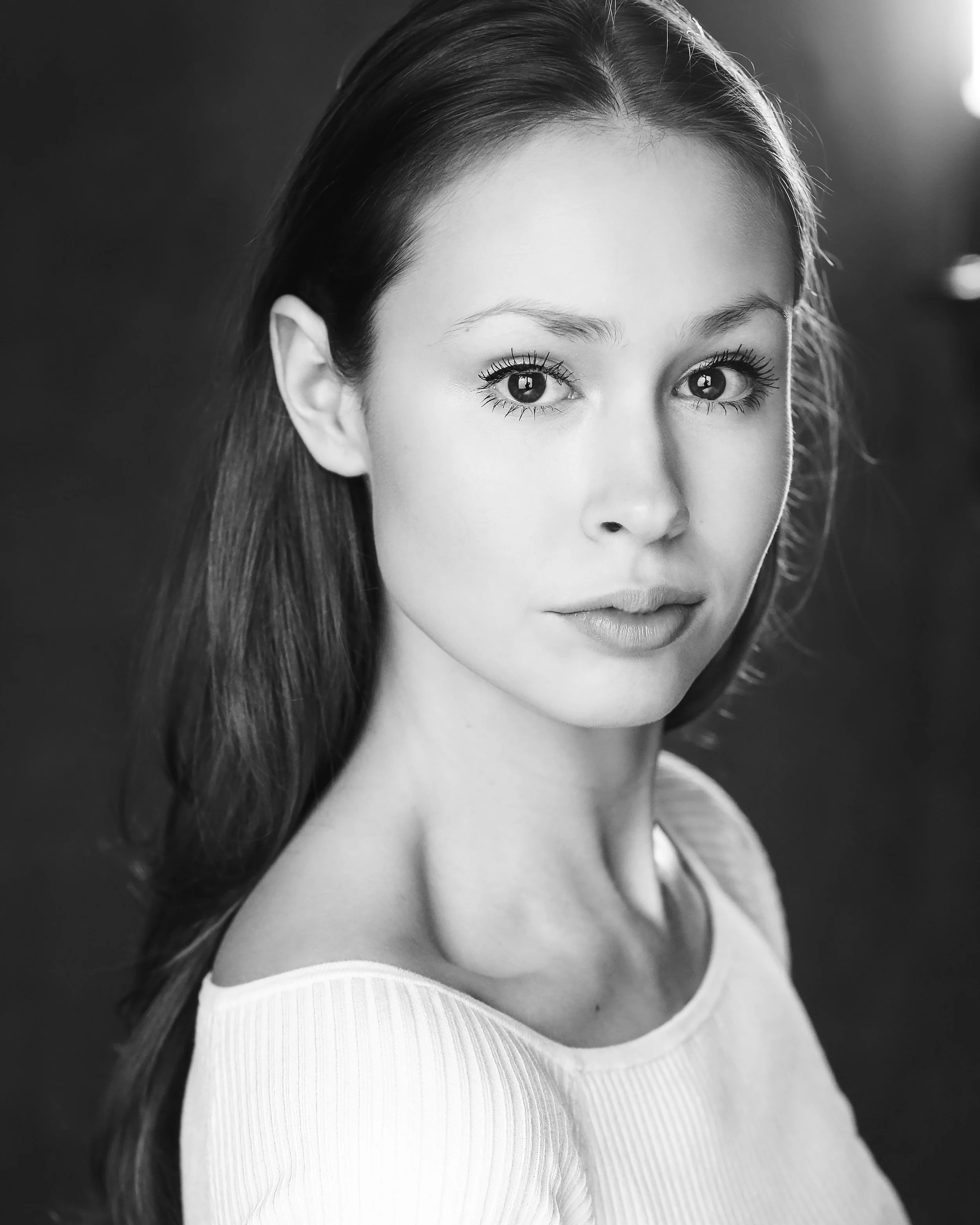 Lily Smith Lily Smith graduated from Guildford School of Acting in 2015 from the BA Hons Acting course. Lily has recently appeared in feature film 'Our Little Haven' and is currently filming as the lead in WWII feature film 'Sarah's War' , both scheduled for release in 2017.