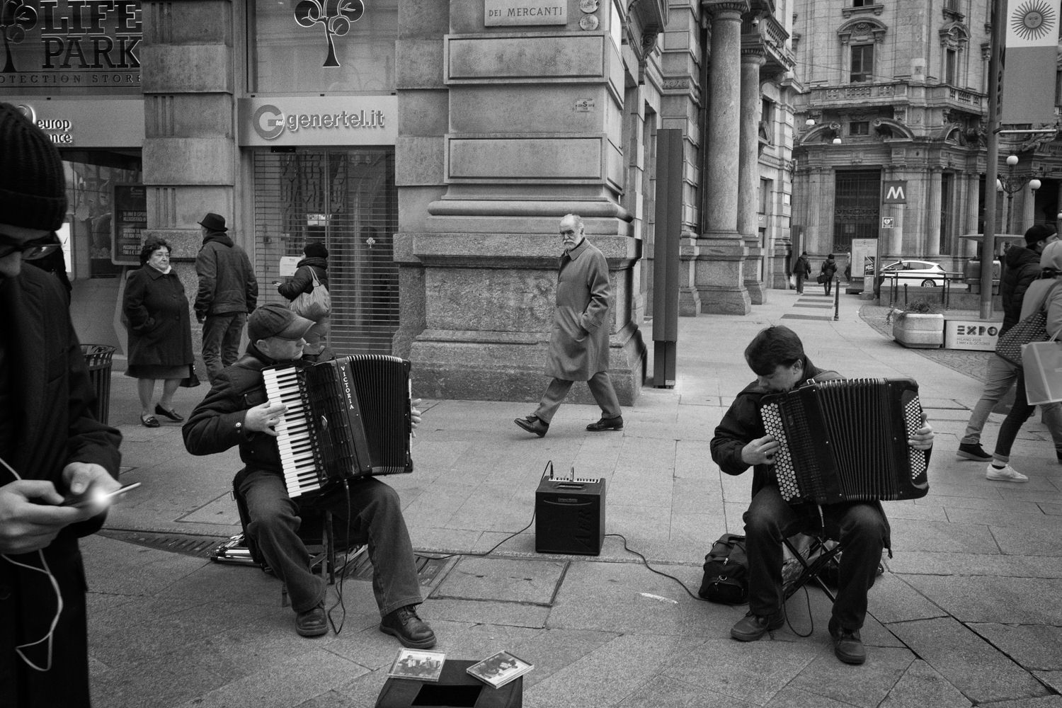 Street-photography-milano-leica-q-feb-2016-1.jpg