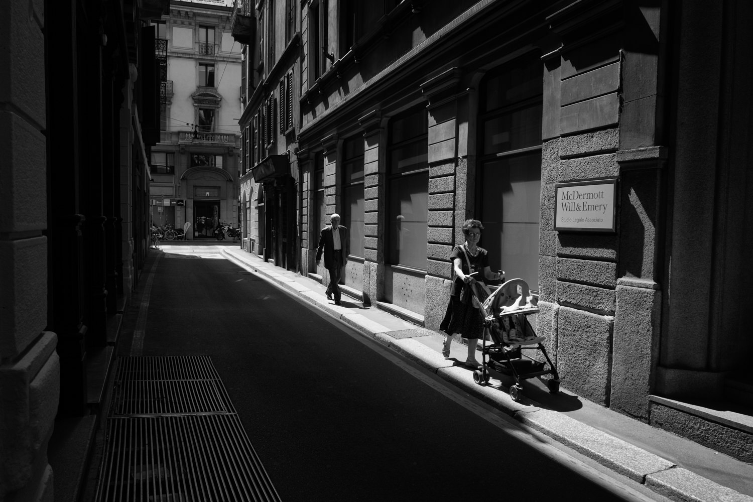 street-photography-leica-q-milano-2015-0013.jpg