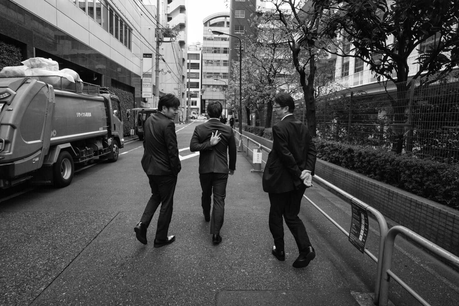Tokyo-Japan-Street-Photography-111-LeicaSL2.jpg