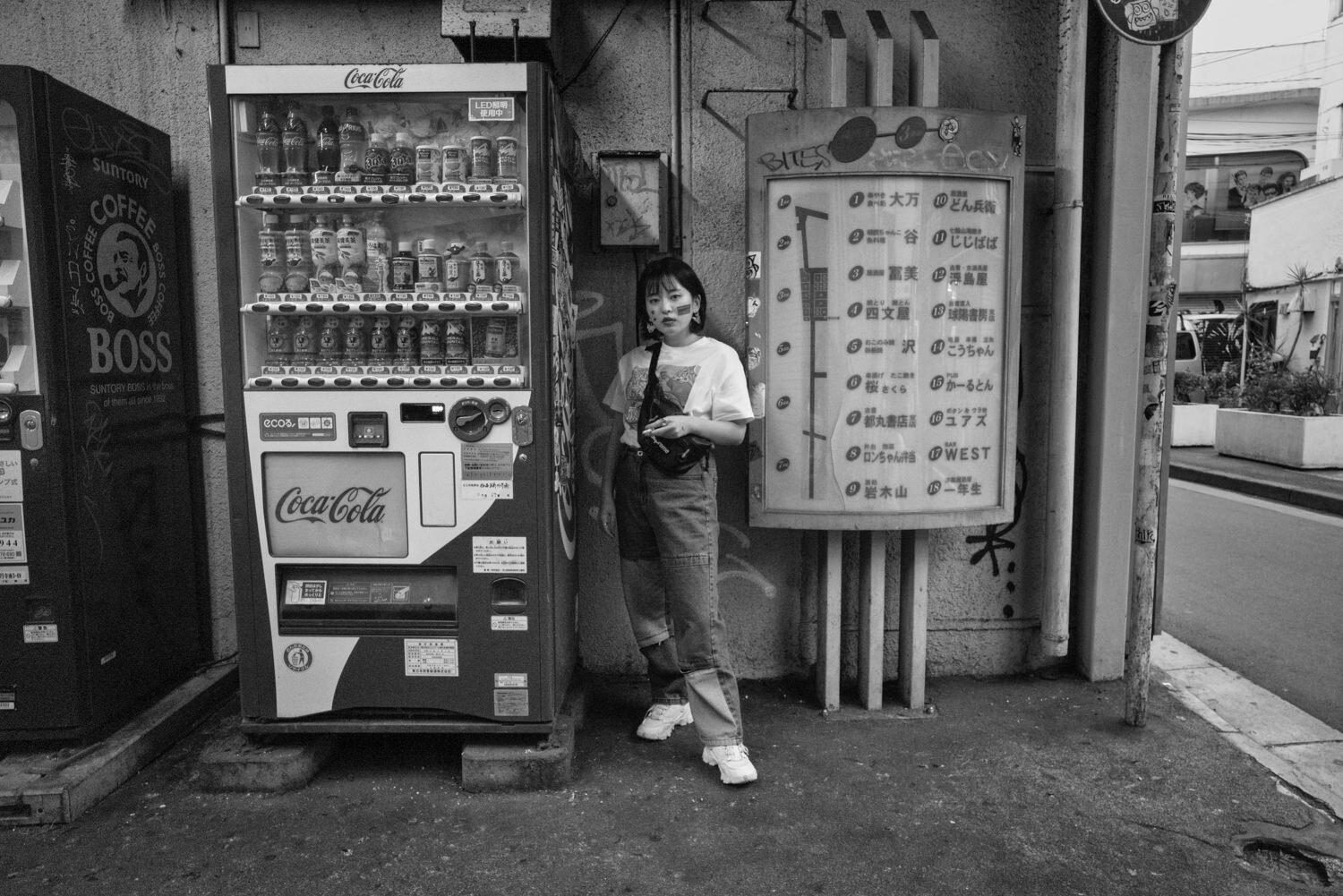 Tokyo-Japan-Street-Photography-112-LeicaSL2.jpg