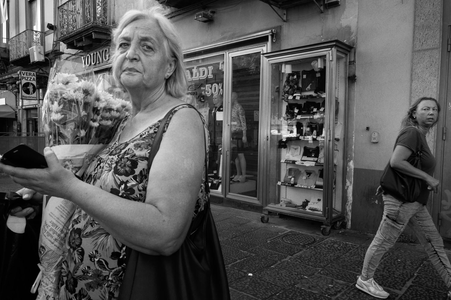 22 - Napoli-Street-Photography-2023.jpg