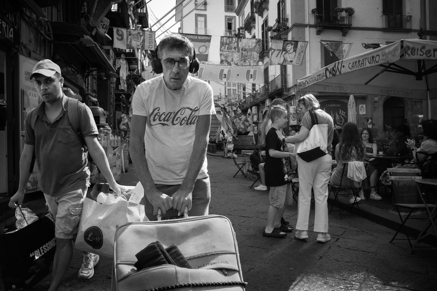 40 - Napoli-Street-Photography-2023.jpg