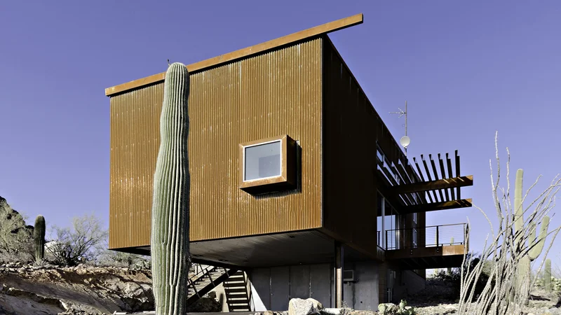 THE DIAMOND HEADD MOUNTAIN HOUSE