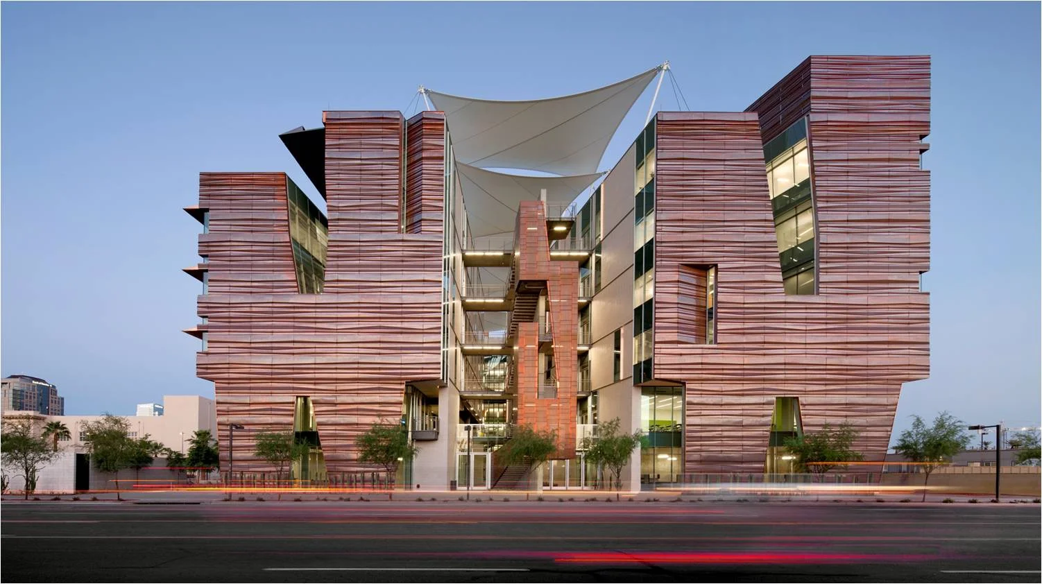 UNIVERSITY OF ARIZONA HEALTH SCIENCES BUILDING