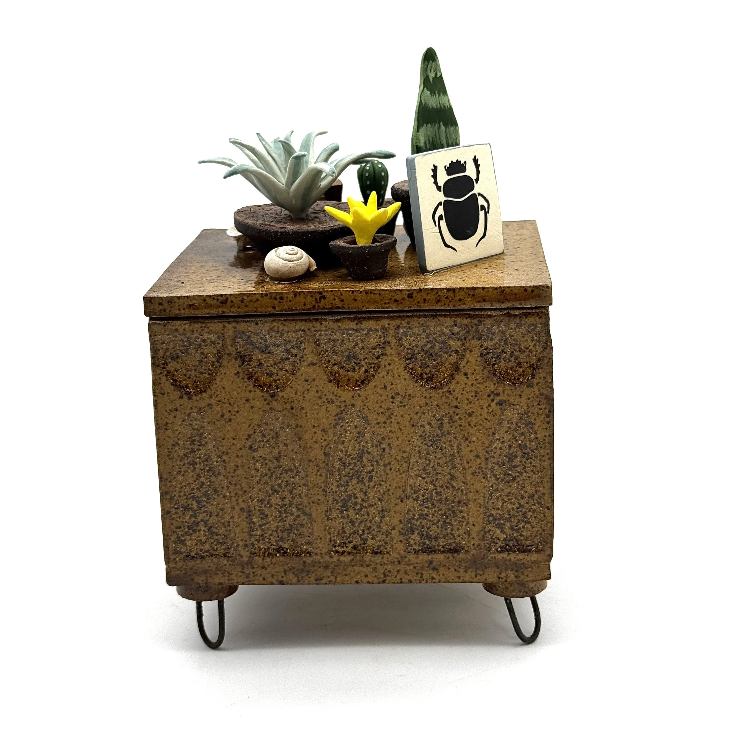 17- Broyhill Box with Beetle