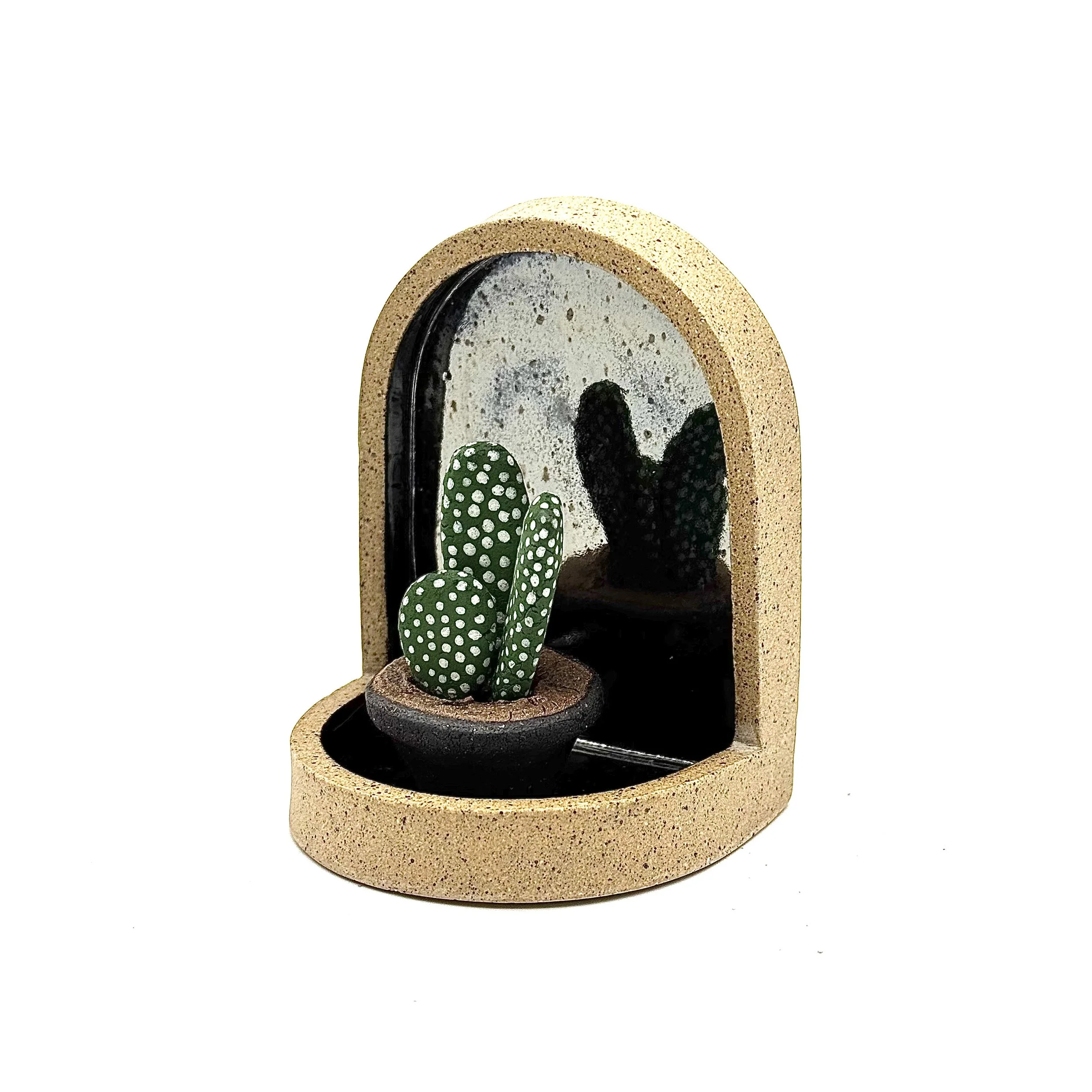 63- Wall Hanging Arch with 3 Cacti