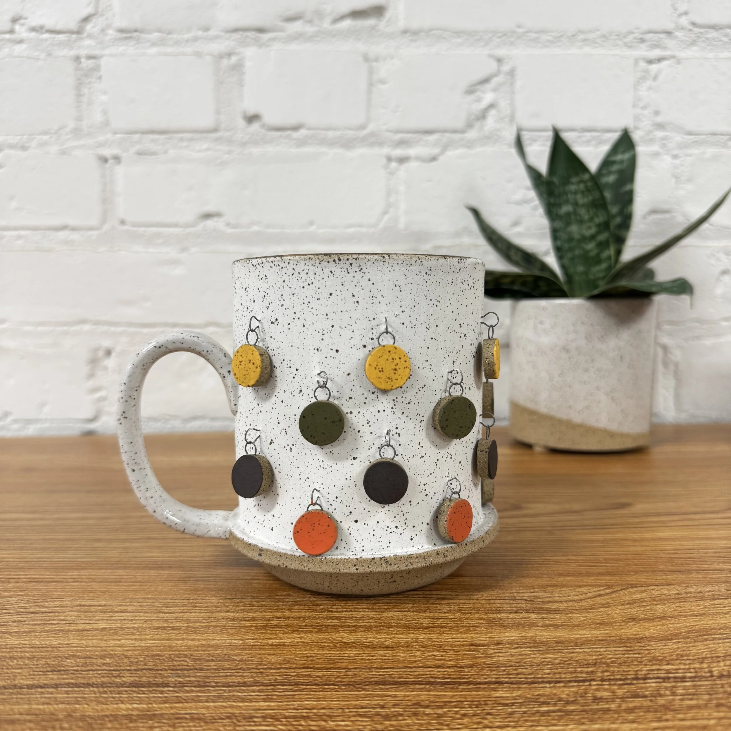27- Yellow, Green, Brown, Orange Jingly Mug