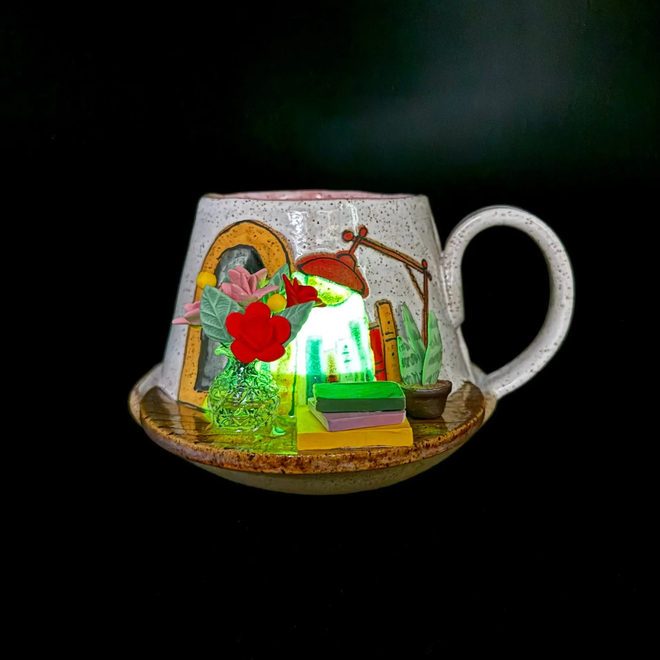 Glow in the Dark Low Taper Mug with Black Outline