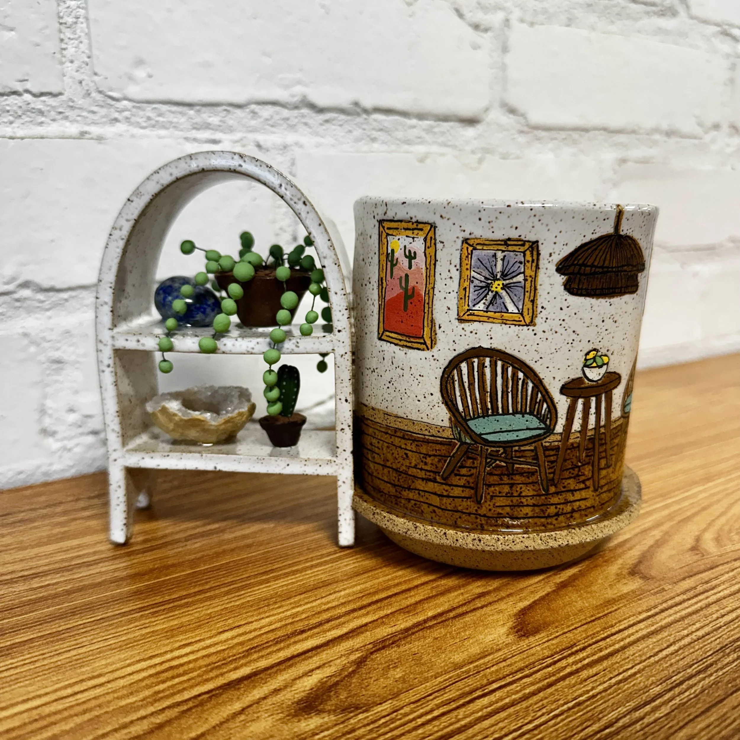 Shelfie with Arch Shelf