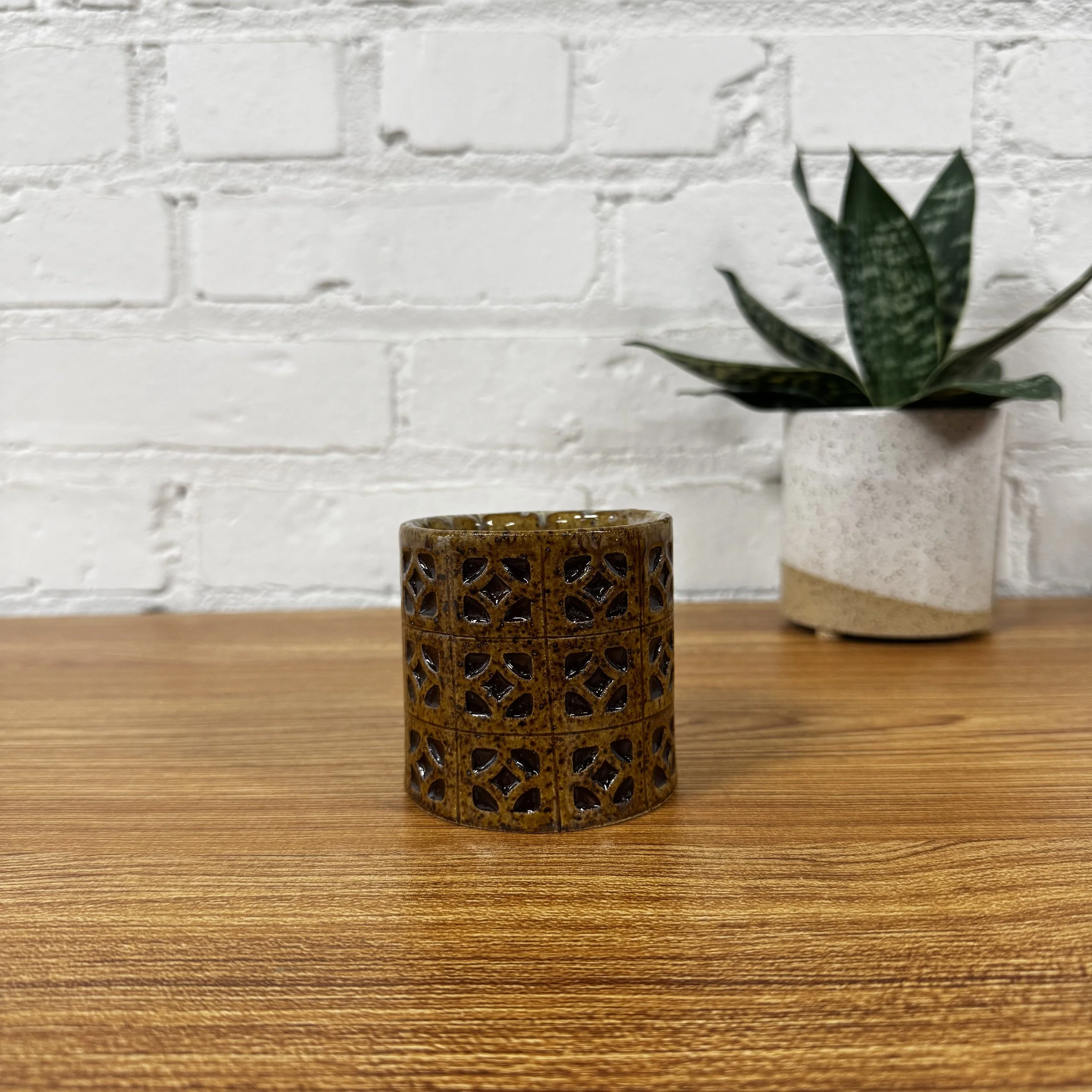 10- Breeze Block Cup