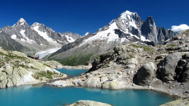 https://www.bookmundi.com/chamonix/tour-du-mont-blanc-self-guided-trek-7703