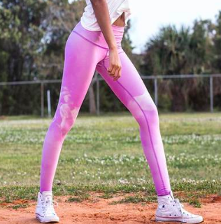 Sustainable Yoga Gear For Light Workouts This Holiday Season