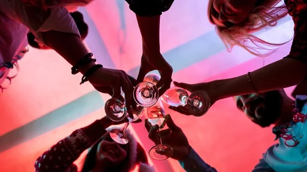 Throw A Sustainable Party And We'll Tell You What Kind Of Host You Are