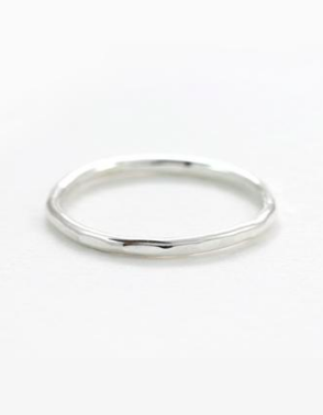 everyone needs an everyday ring, this here could be yours!!