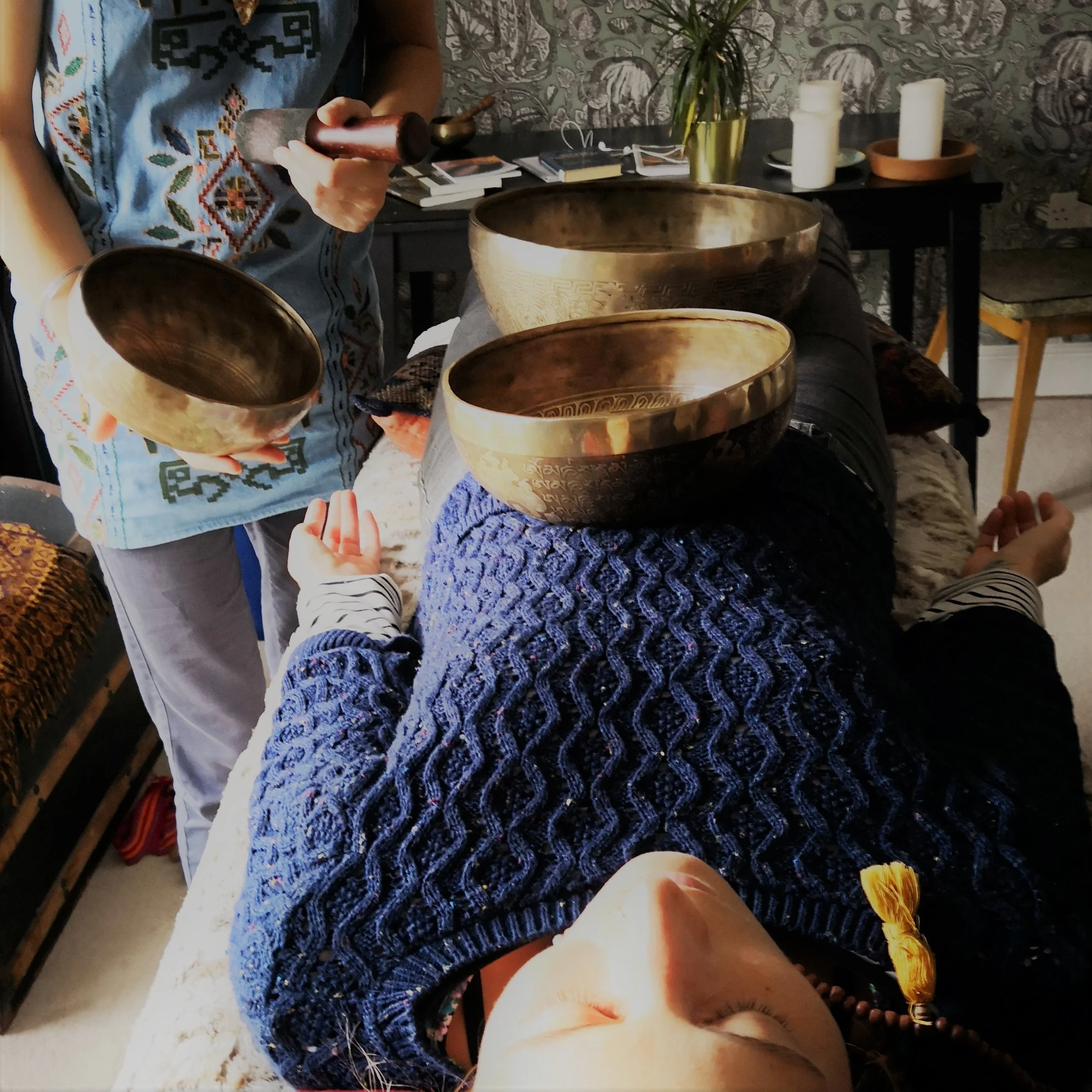 massage therapy with vibarional sound