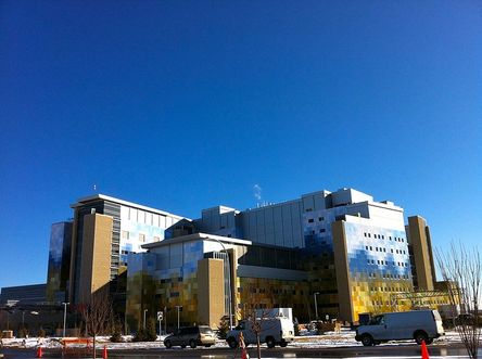 By JMacPherson - Flickr: South_Calgary_Hospital, CC BY 2.0, https://commons.wikimedia.org/w/index.php?curid=19226597